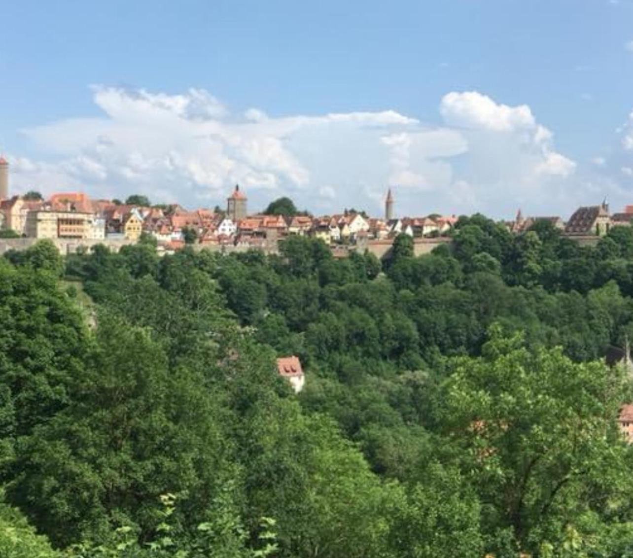 Ferienhaus Kobolzeller Schloesschen A.D.Weinsteige Rothenburg ob der Tauber Ngoại thất bức ảnh